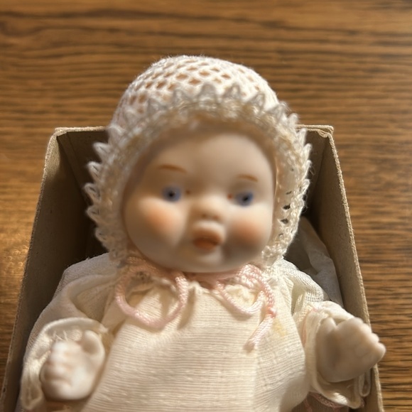 Bisque doll from Japan - Picture 2 of 8
